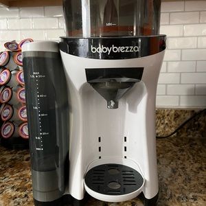 Baby Brezza Formula Pro
